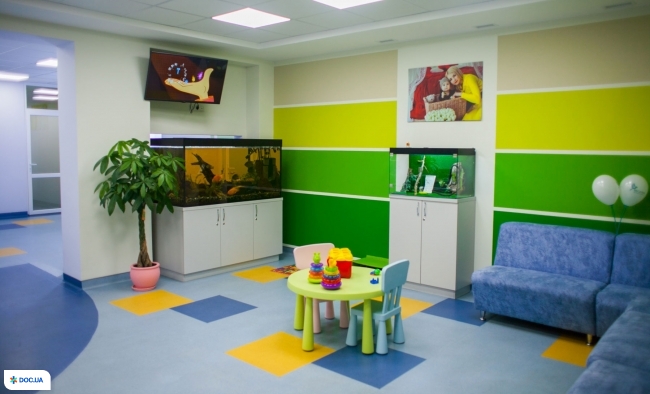 Веселка, частная детская поликлиника на пр. Красной Калины