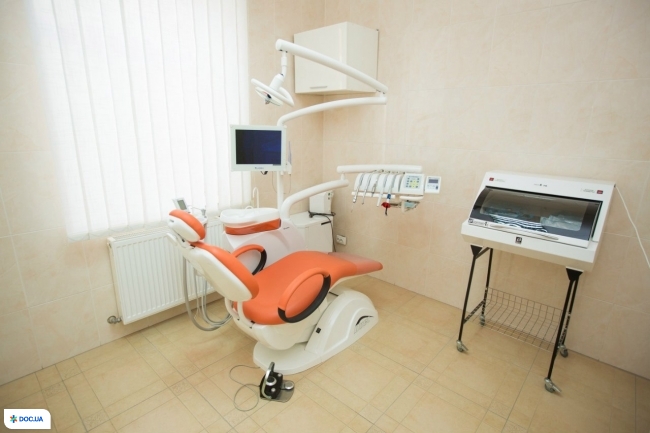 Стоматологічна клініка «Медгарант»