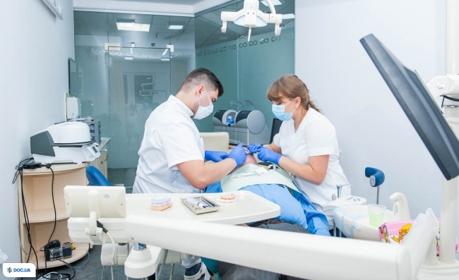 Стоматологічна клініка BurovClinic («БуровКлінік»)
