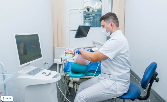 Стоматологічна клініка BurovClinic («БуровКлінік»)