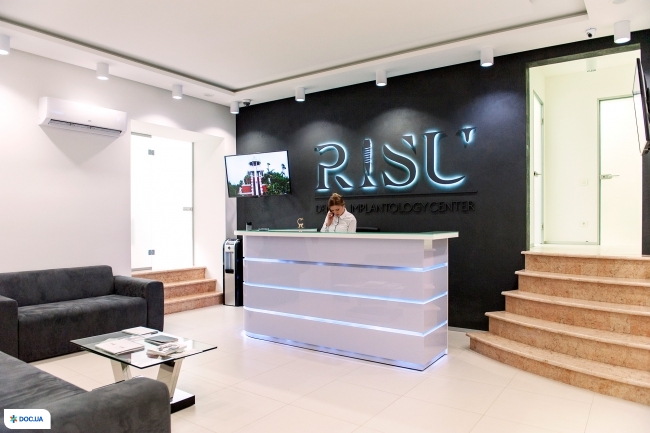 Центр дентальної імплантології «Risu»