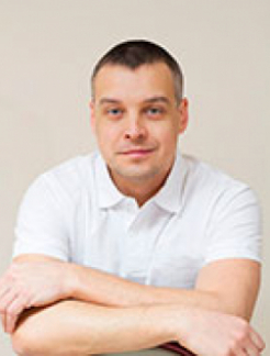 Врач Стоматолог, Челюстно-лицевой хирург Серебряков Роман Викторович на Doc.ua