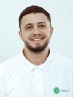 Врач Стоматолог, Стоматолог-хирург Ревут Никита Сергеевич на Doc.ua