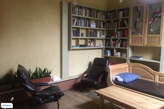 Приватний кабінет психоаналітичного психотерапевта Ганицького Б. М.