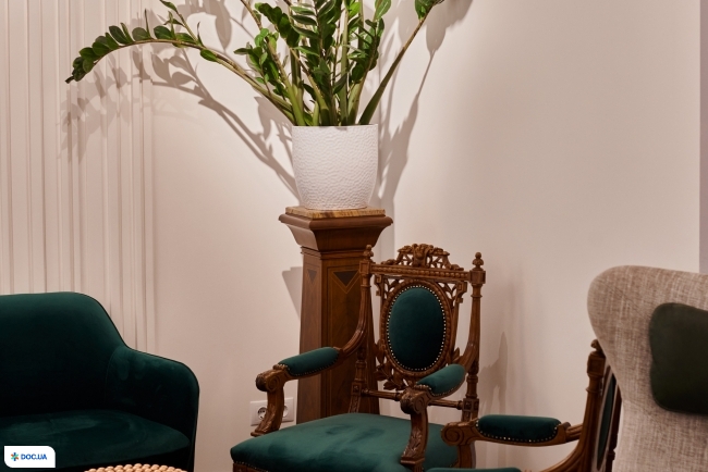 YAREMA DENTAL, стоматологическая клиника