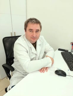 Врач УЗИ-специалист, Ортопед-травматолог Товстой Александр Олегович на Doc.ua
