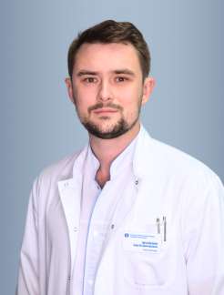 Лікар Нейрохірург Івахненко  Сергій  Дмитрович  на Doc.ua