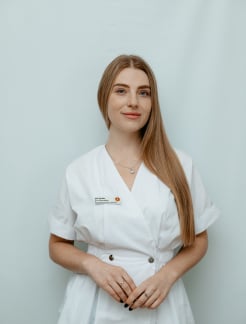 Лікар Трихолог, Дерматовенеролог Мартинюк  Юлія  Миколаївна   на Doc.ua