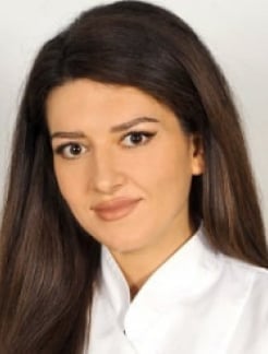 Врач Терапевт, Семейный врач Авезова-Страхоцька  Світлана  Рустамівна на Doc.ua