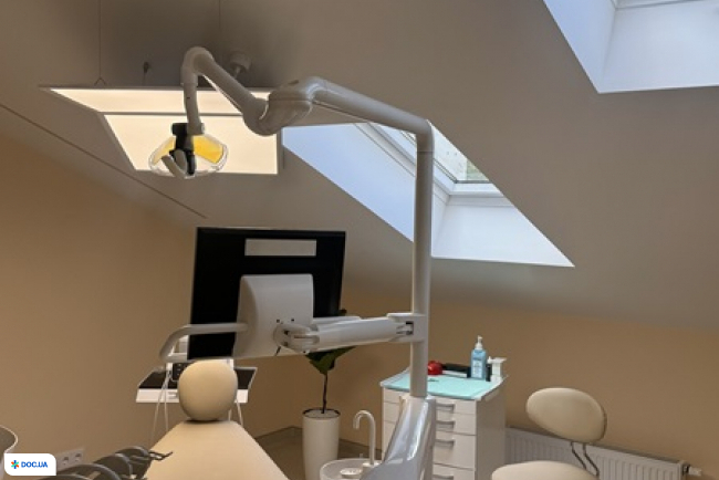 Універсум Дентал (Universum Dental), стоматологічна клініка
