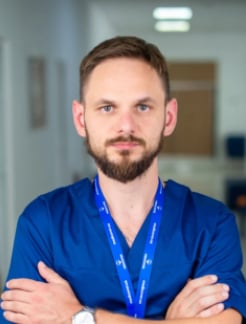 Врач УЗИ-специалист, Ортопед-травматолог Вакаров  Олесь  Сергеевич на Doc.ua