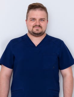 Врач Ортопед-травматолог Македон  Никита  Николаевич на Doc.ua