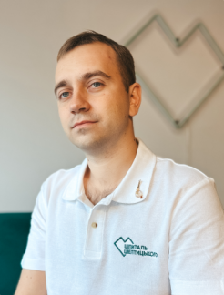 Врач Ортопед-травматолог Кондратив  Игорь  Романович на Doc.ua