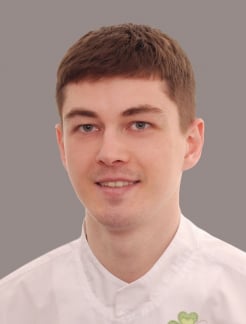 Лікар Стоматолог, Стоматолог-ортопед Ціхміструк  Вадим  Ігорович на Doc.ua