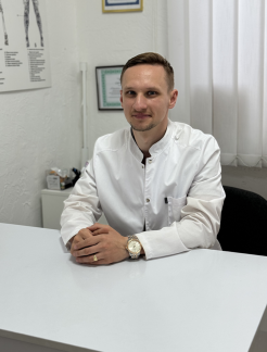 Лікар Рефлексотерапевт, Кінезітерапевт, Остеопат Безкоровайний  Андрій  Михайлович на Doc.ua