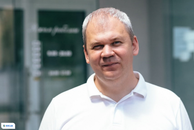 Стоматологічна клініка DENTISTMAN на вул. Волинська