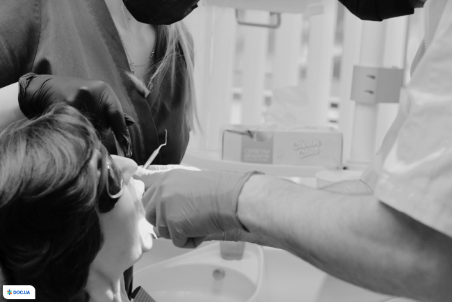 Стоматологічна клініка DENTISTMAN на вул. Волинська
