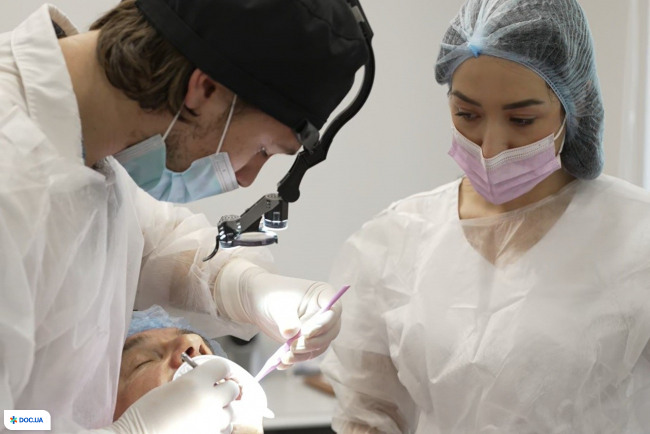 Стоматологічна клініка DENTISTMAN на вул. Волинська