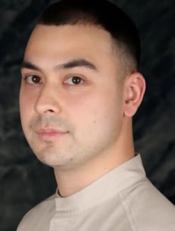 Врач Стоматолог, Стоматолог-терапевт  Конов Станислав Винхович на Doc.ua