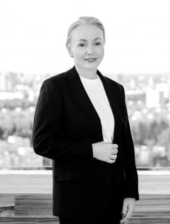 Врач Хирург, Челюстно-лицевой хирург, Имплантолог Птичкина Юлия Олеговна на Doc.ua