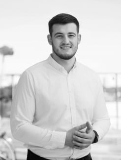 Врач Стоматолог-ортопед Гончарук Виталий Владимирович на Doc.ua