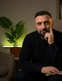 Казар'ян Павло Ашотович