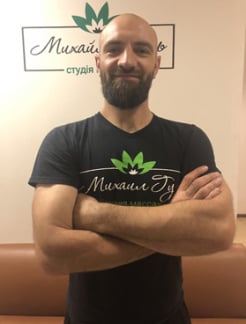 Врач Массажист Виталий (Студия массажа Михаила Гузь) на Doc.ua