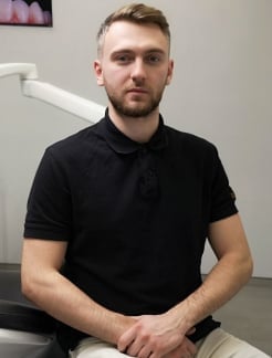 Врач Стоматолог, Имплантолог, Стоматолог-хирург Станько Назарий  Романович на Doc.ua
